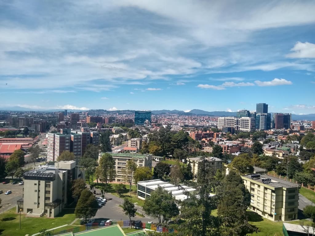 Imagen Descubre el Encanto y los Destinos Clave de Santa Bárbara, Bogota en Need SEO Services