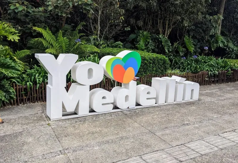 Imagen Destacada de Medellin por Need SEO Services